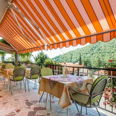 Guest house Vanda & Frane Moscenicka Draga