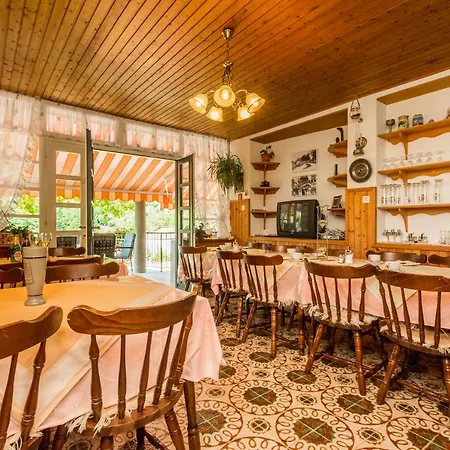 Vanda & Frane Gostinjska kuća 4*
